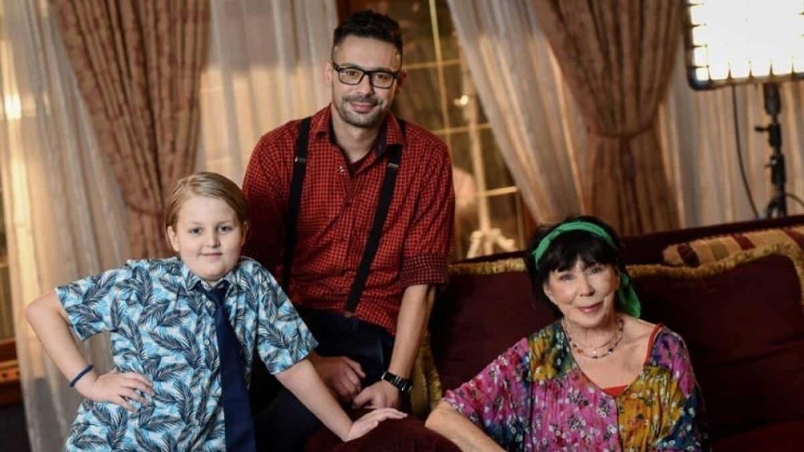 TRI MUŠKARCA I TETKA - Snima se nova serija televizije Prva - TVINEMANIA