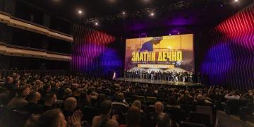 Zlatni dečko- foto Tatomirov photography