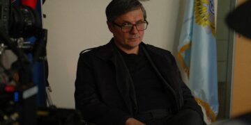 DRŽAVNI SLUŽBENIK 3: Ko igra misterioznog Drena? Saznajte pre svih!