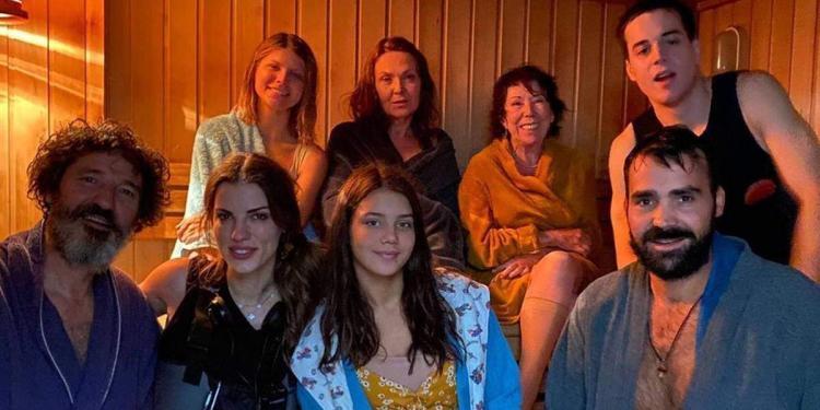 FILM KOMEDIJA NA TRI SPRATA