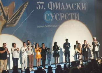 KOMEDIJA NA TRI SPRATA PREMIJERA