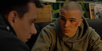 Besplatno pogledajte epizode serije U KLINCU