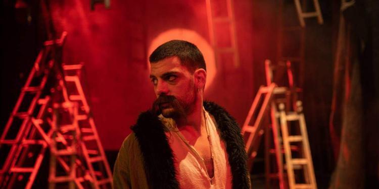 SERIJA PAD PREMIJERA